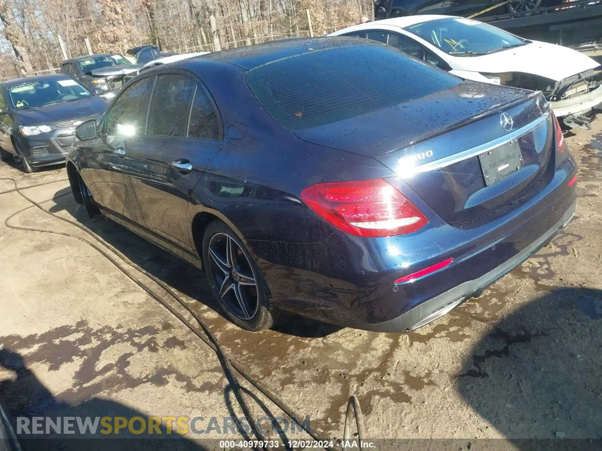 3 Photograph of a damaged car WDDZF4KB8KA624403 MERCEDES-BENZ E 300 2019