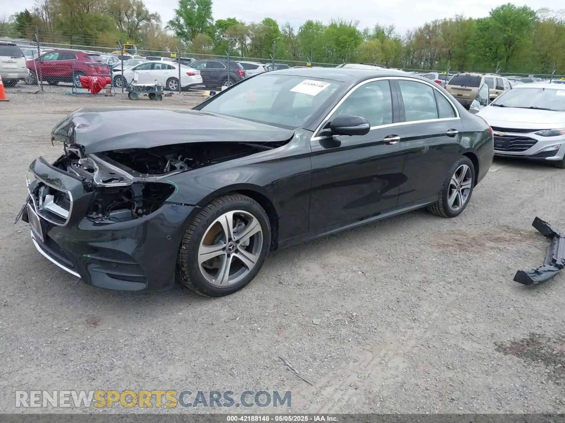 2 fotografías del automóvil dañado WDDZF4KBXKA617193 MERCEDES-BENZ E 300 2019