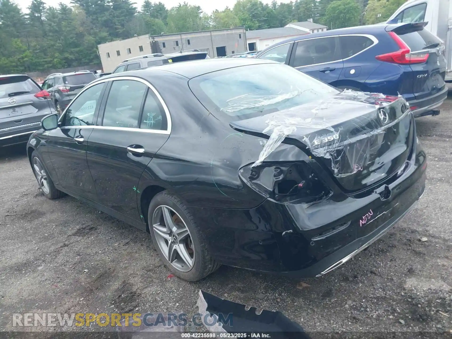 3 Фотография поврежденного автомобиля W1KZF8EB3LA822200 MERCEDES-BENZ E 350 2020