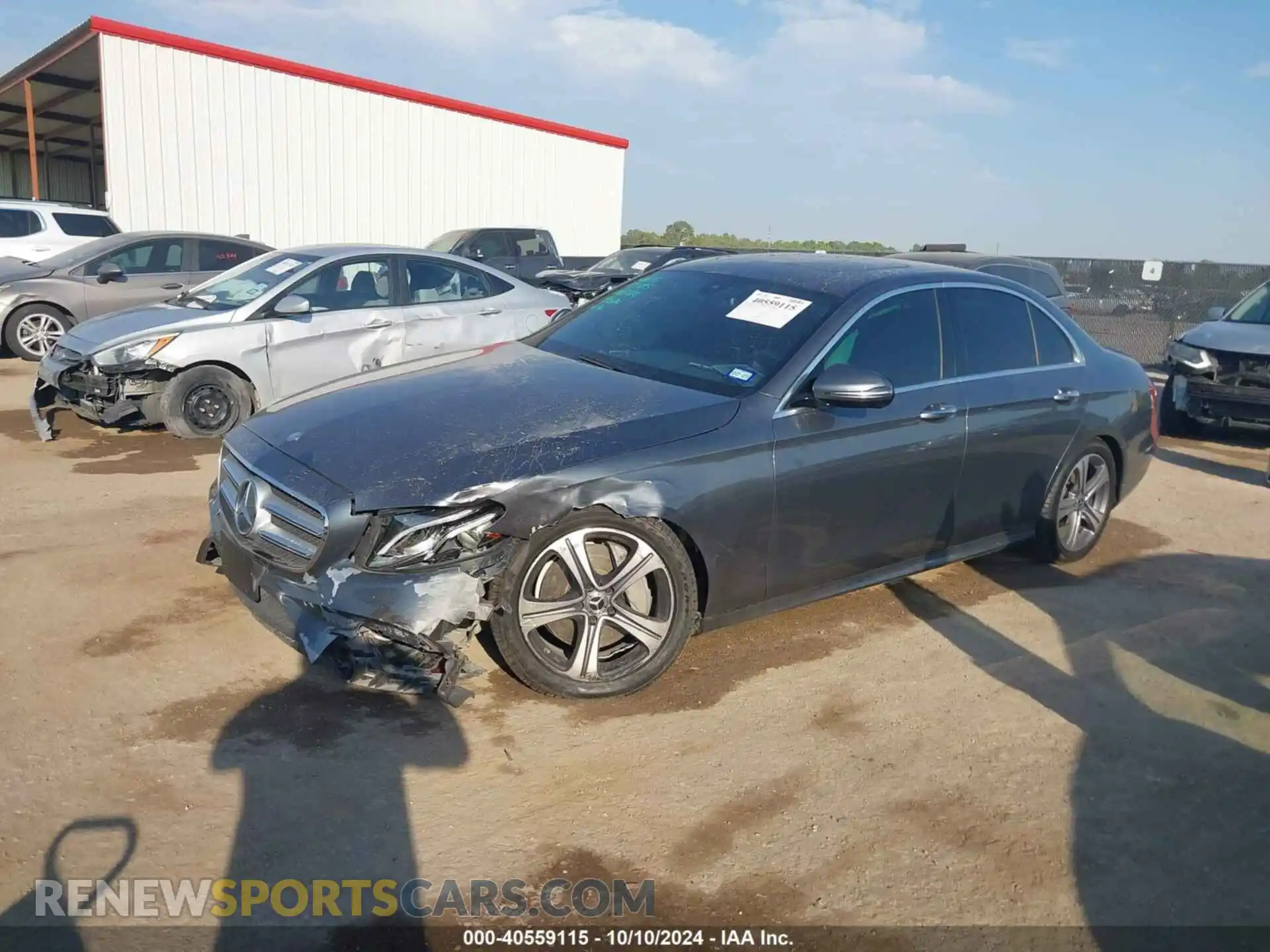 2 Фотография поврежденного автомобиля WDDZF8DB1LA710691 MERCEDES-BENZ E 350 2020
