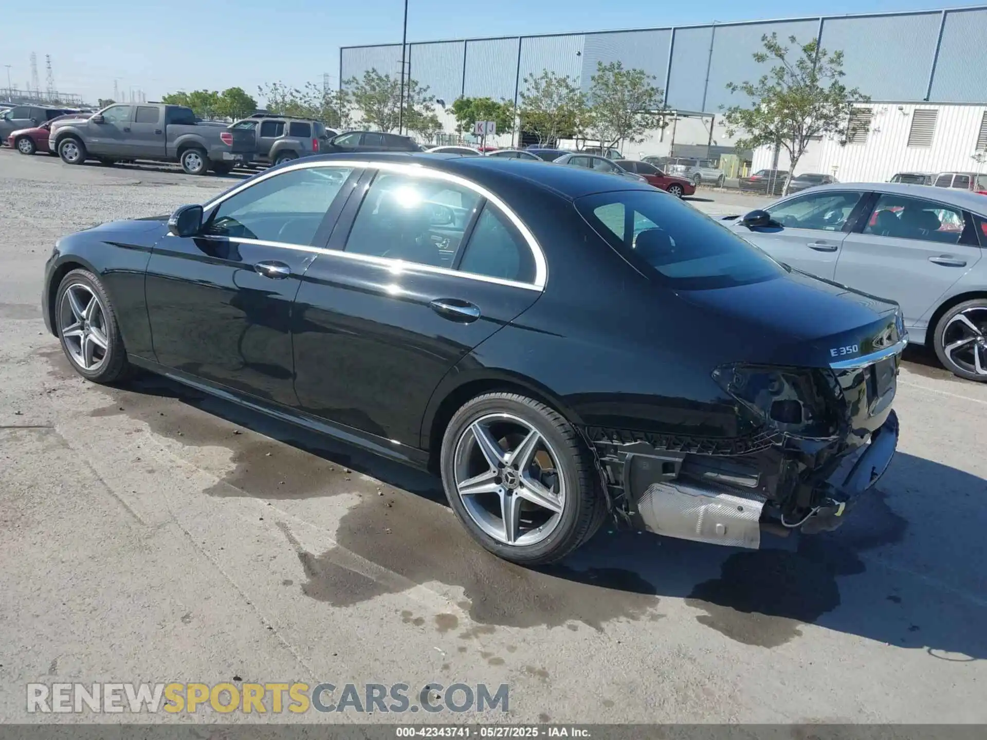 3 Фотография поврежденного автомобиля WDDZF8DB5LA709740 MERCEDES-BENZ E 350 2020