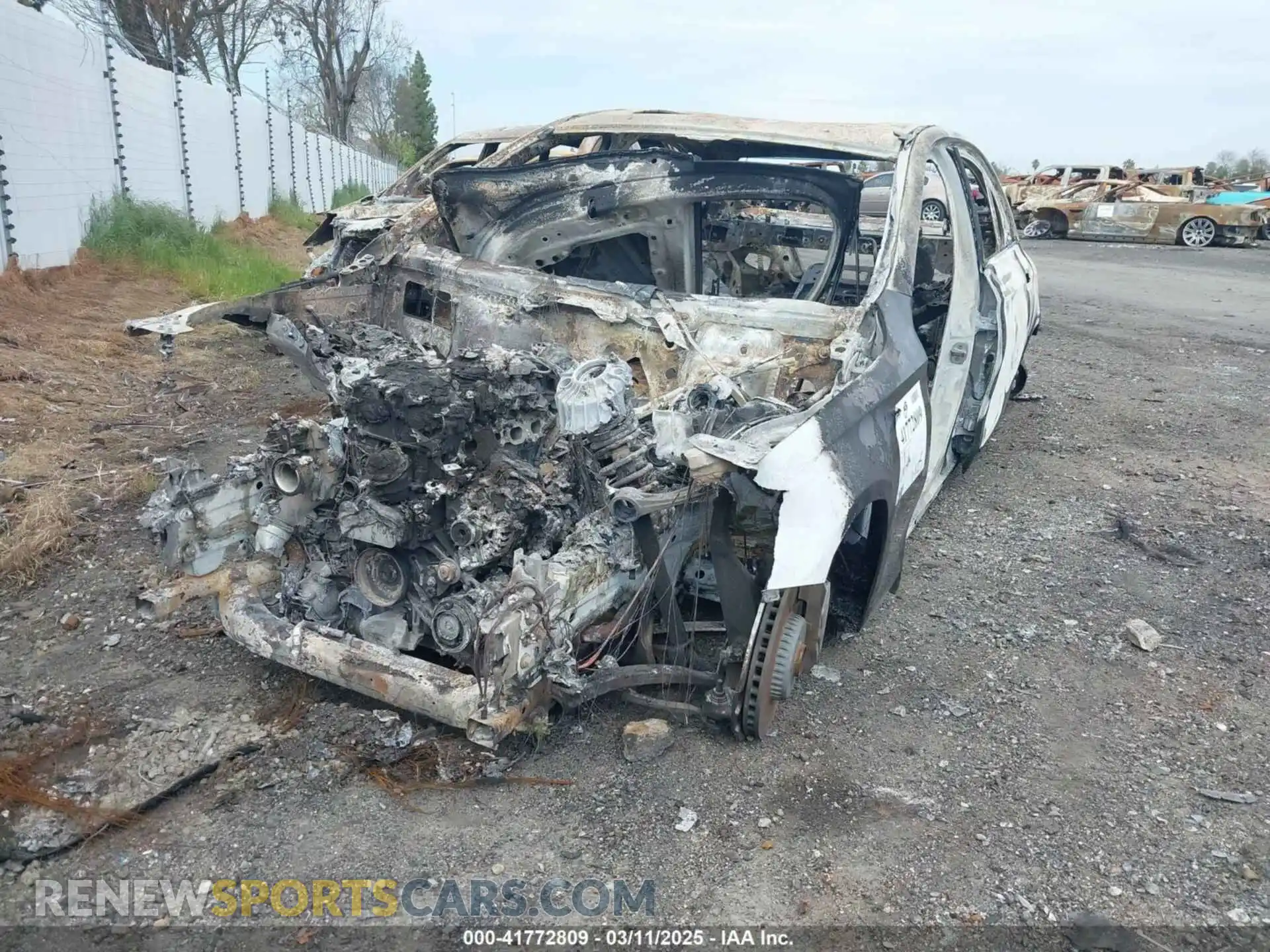 2 Фотография поврежденного автомобиля WDDZF8DB5LA753009 MERCEDES-BENZ E 350 2020