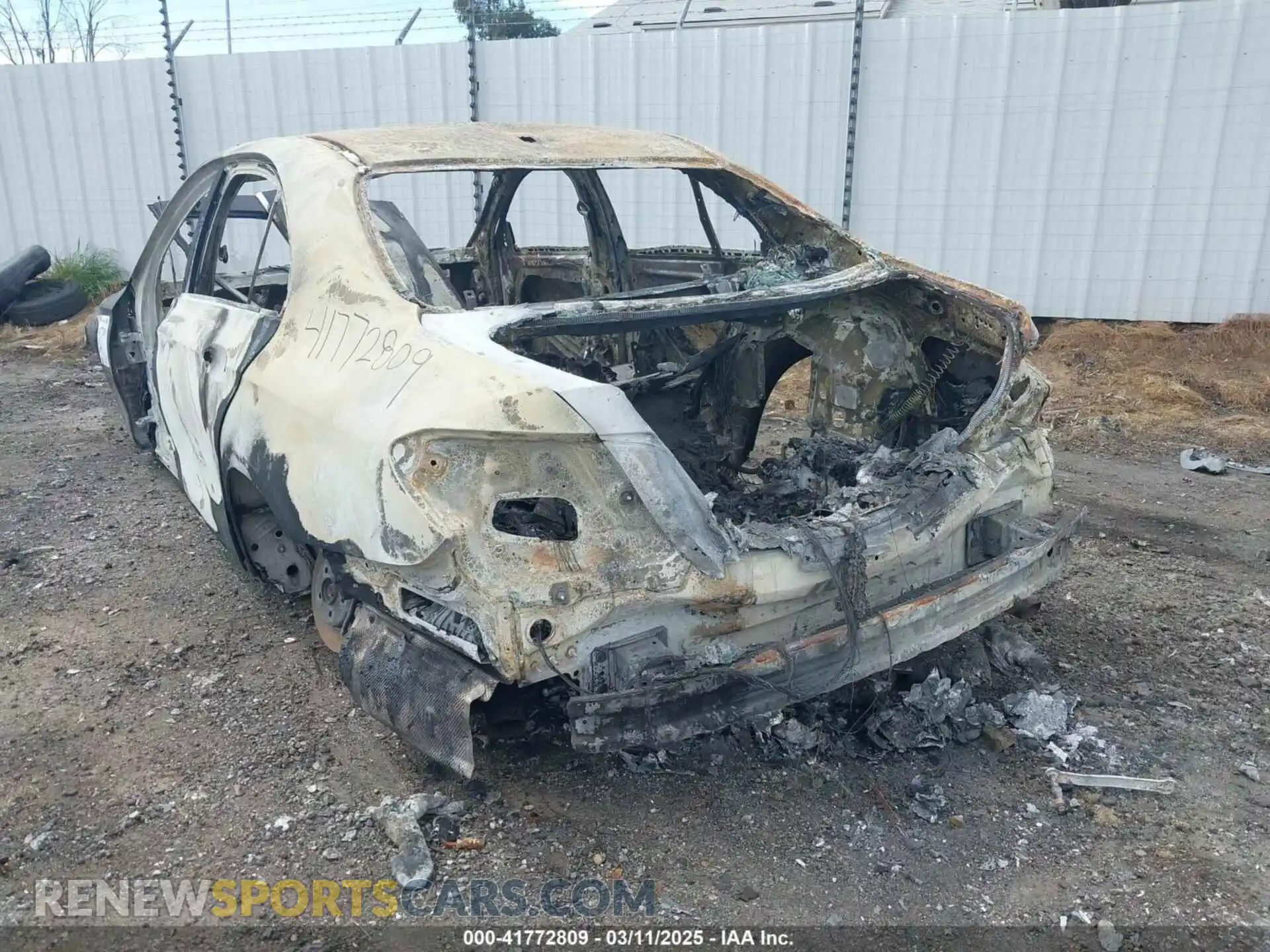 3 Фотография поврежденного автомобиля WDDZF8DB5LA753009 MERCEDES-BENZ E 350 2020