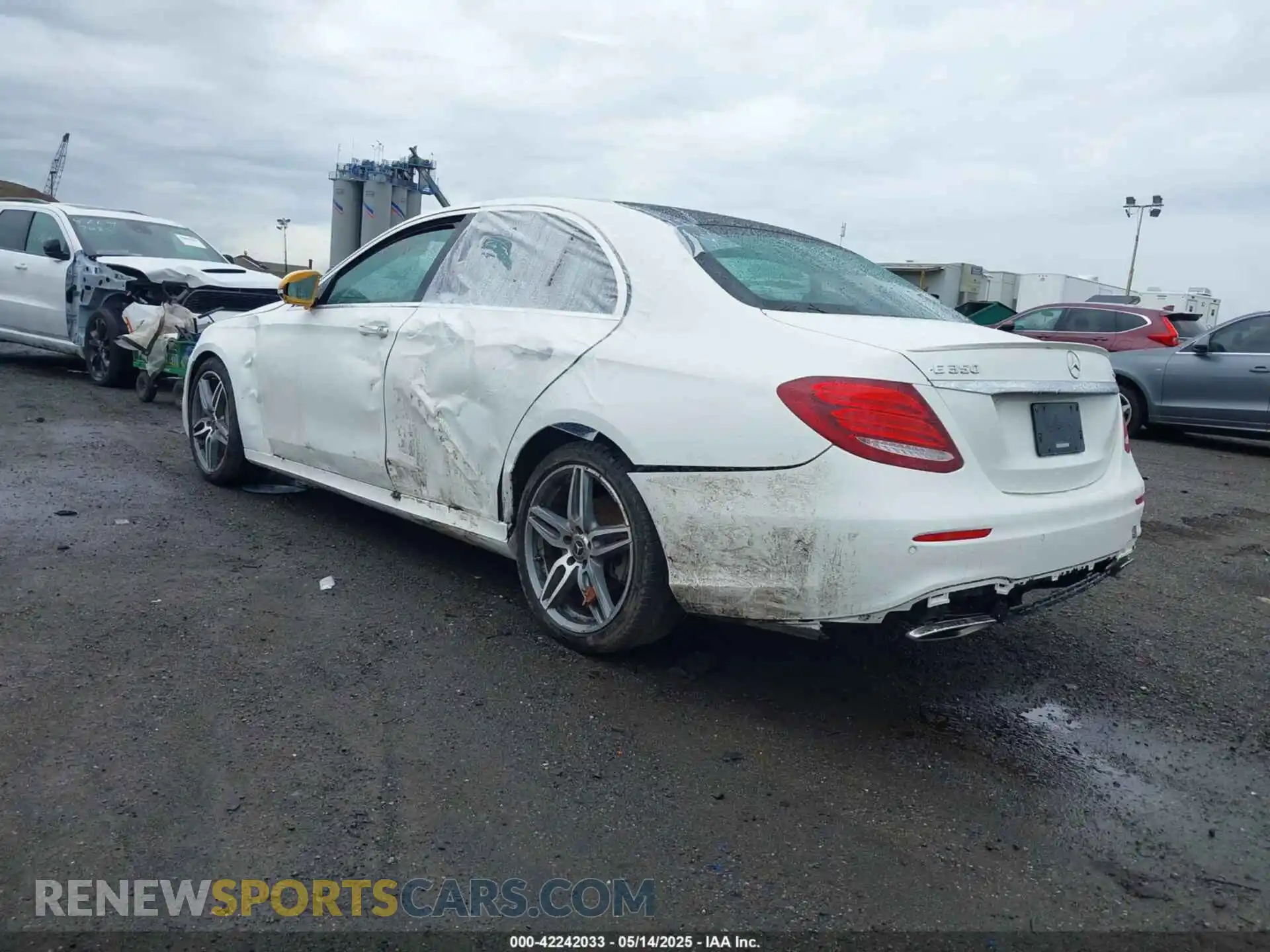 3 Фотография поврежденного автомобиля WDDZF8EB1LA721611 MERCEDES-BENZ E 350 2020