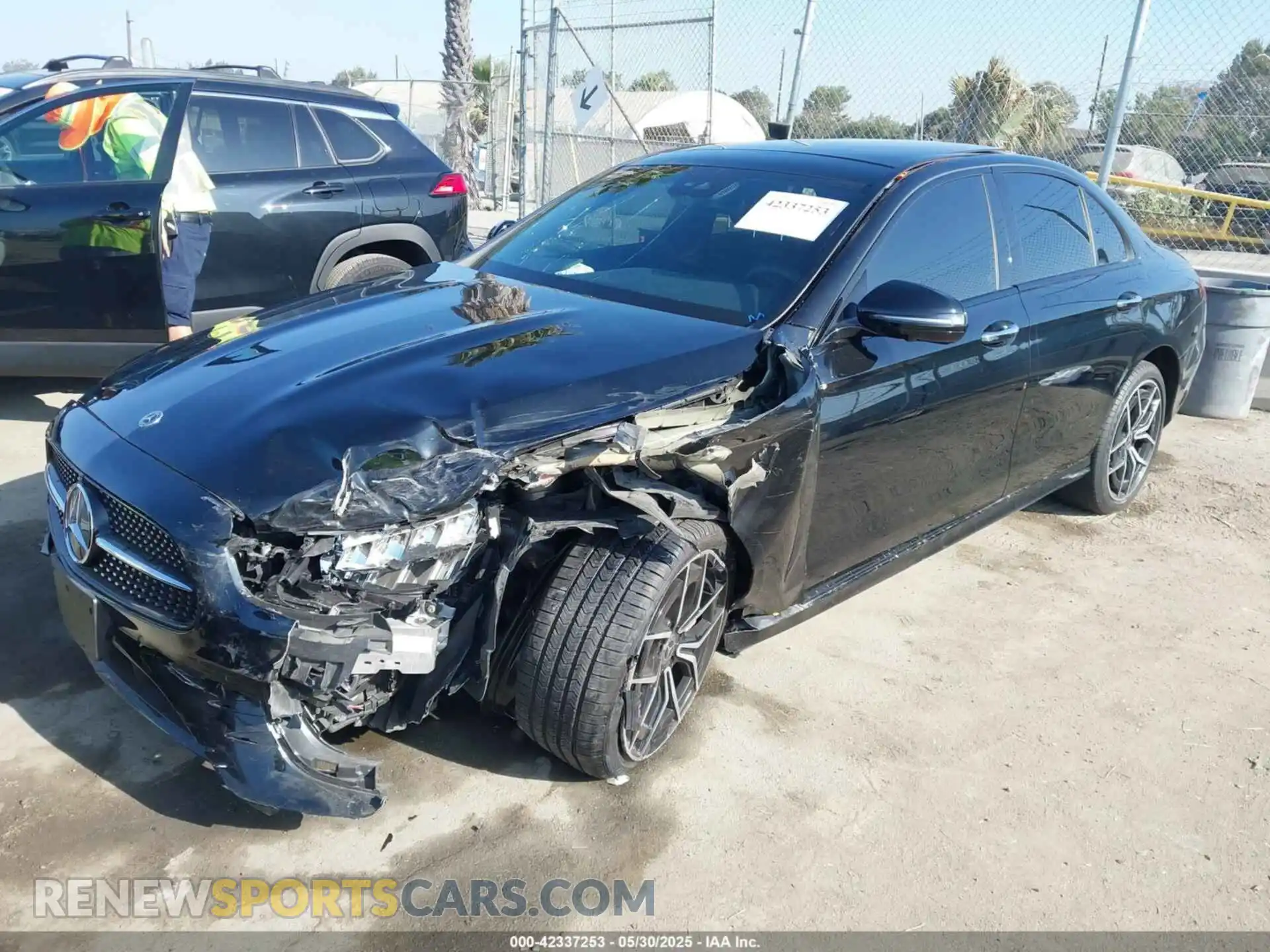 2 Photograph of a damaged car W1KZF8DB1MB001593 MERCEDES-BENZ E 350 2021