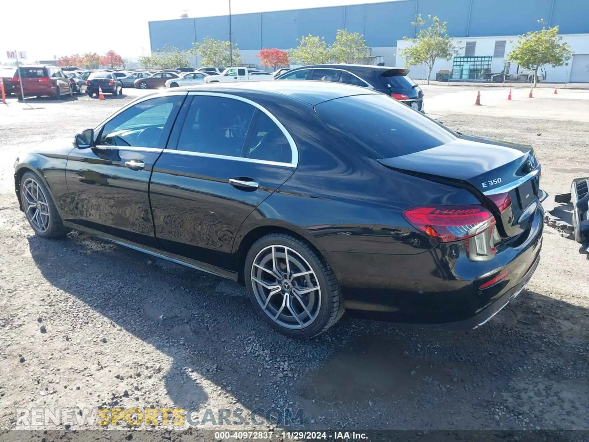 3 Фотография поврежденного автомобиля W1KZF8DBXMA873759 MERCEDES-BENZ E 350 2021