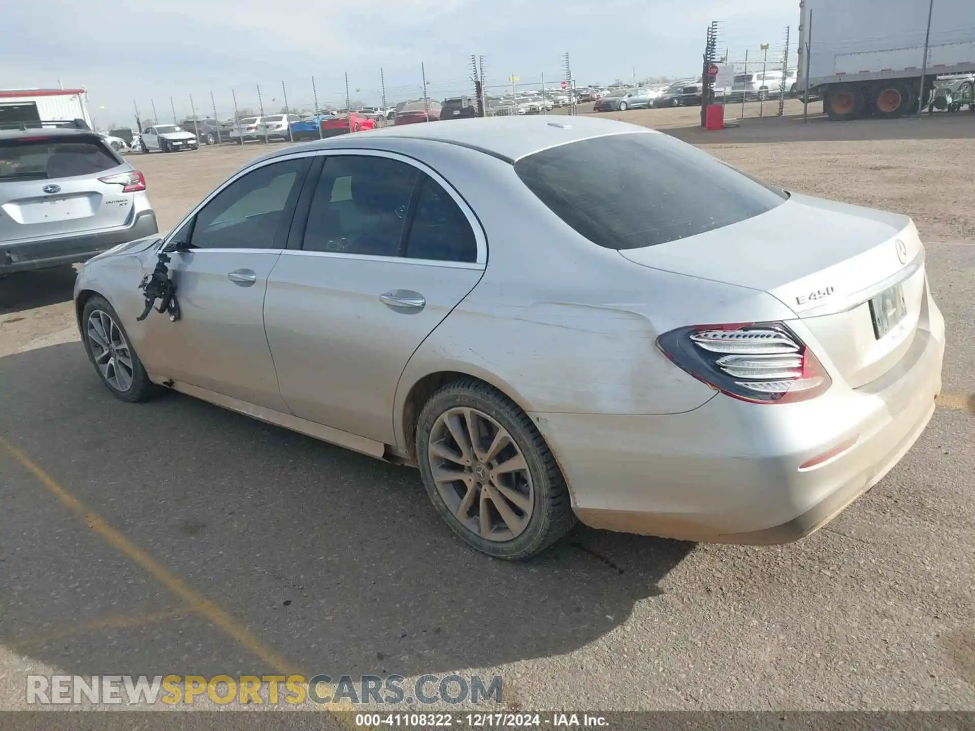 3 Photograph of a damaged car WDDZF6JBXKA670358 MERCEDES-BENZ E 450 2019