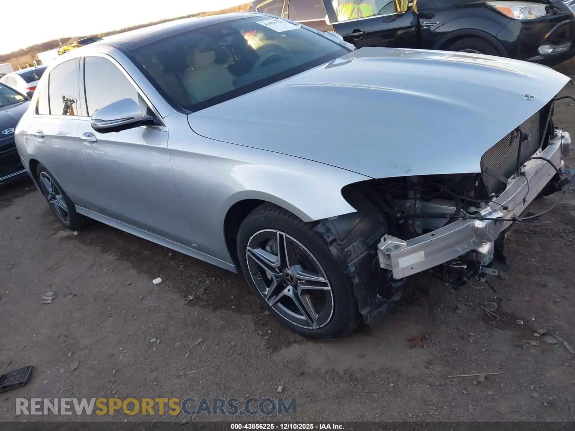 1 Photograph of a damaged car W1KZF5KB2MA879024 MERCEDES-BENZ E 450 2021