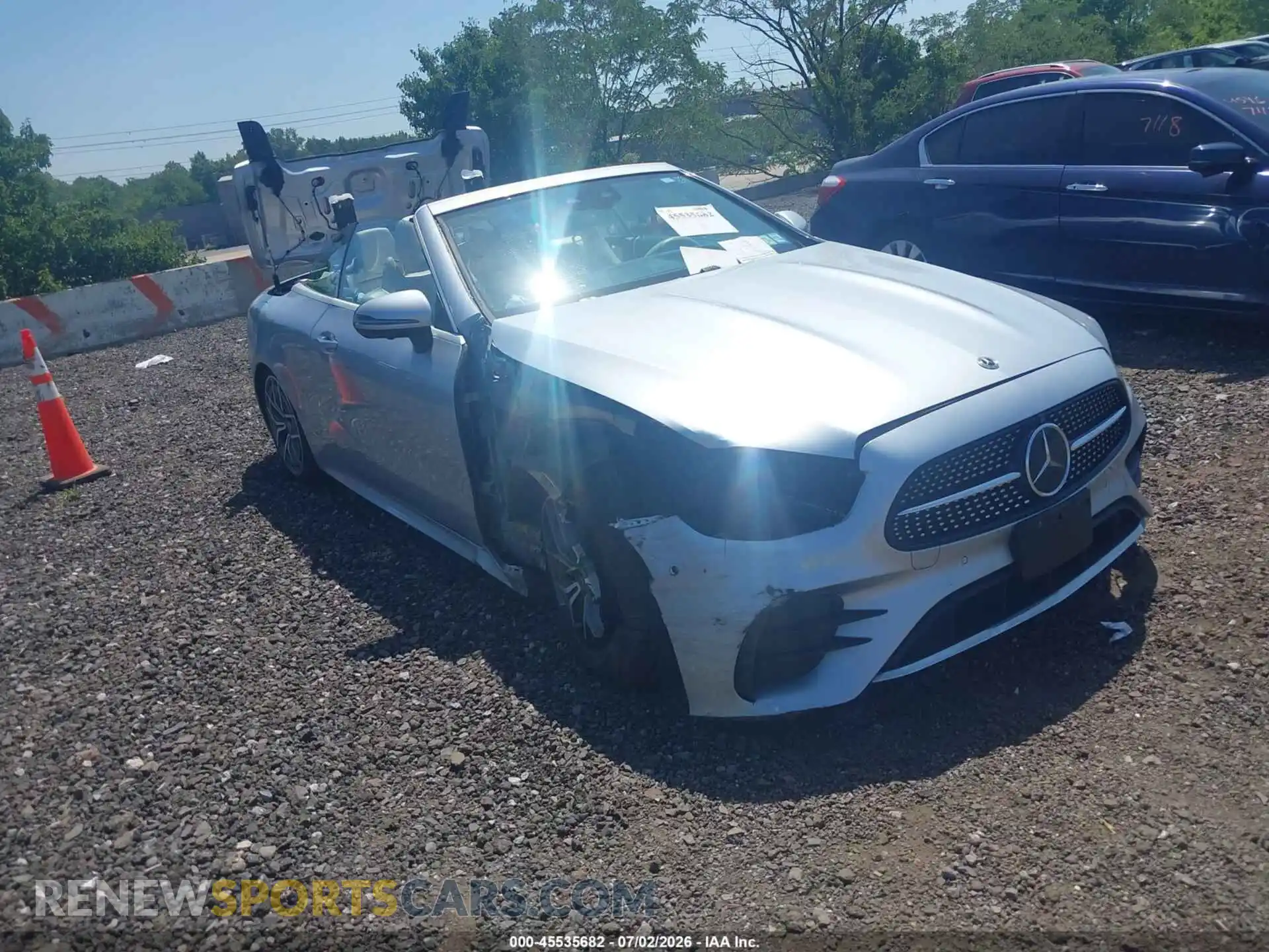 1 Фотография поврежденного автомобиля W1K1K5KB0PF207172 MERCEDES-BENZ E 450 2023
