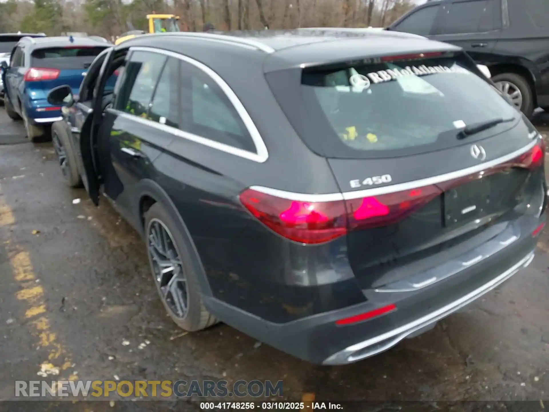 3 Фотография поврежденного автомобиля W1KLH6FB2RA026260 MERCEDES-BENZ E 450 2024