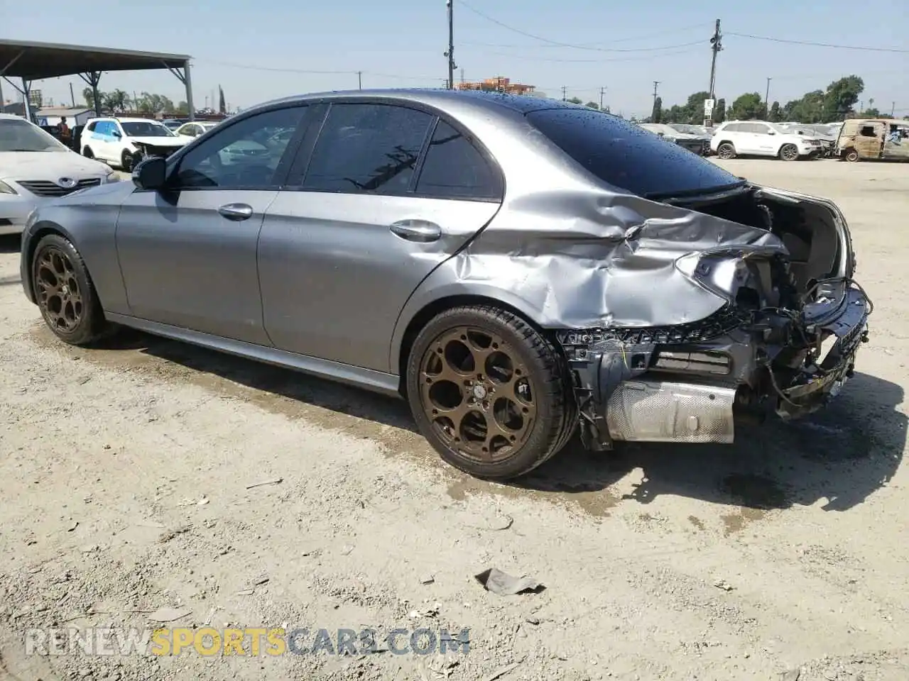 2 Photograph of a damaged car WDDZF4JB0KA515337 MERCEDES-BENZ E-CLASS 2019