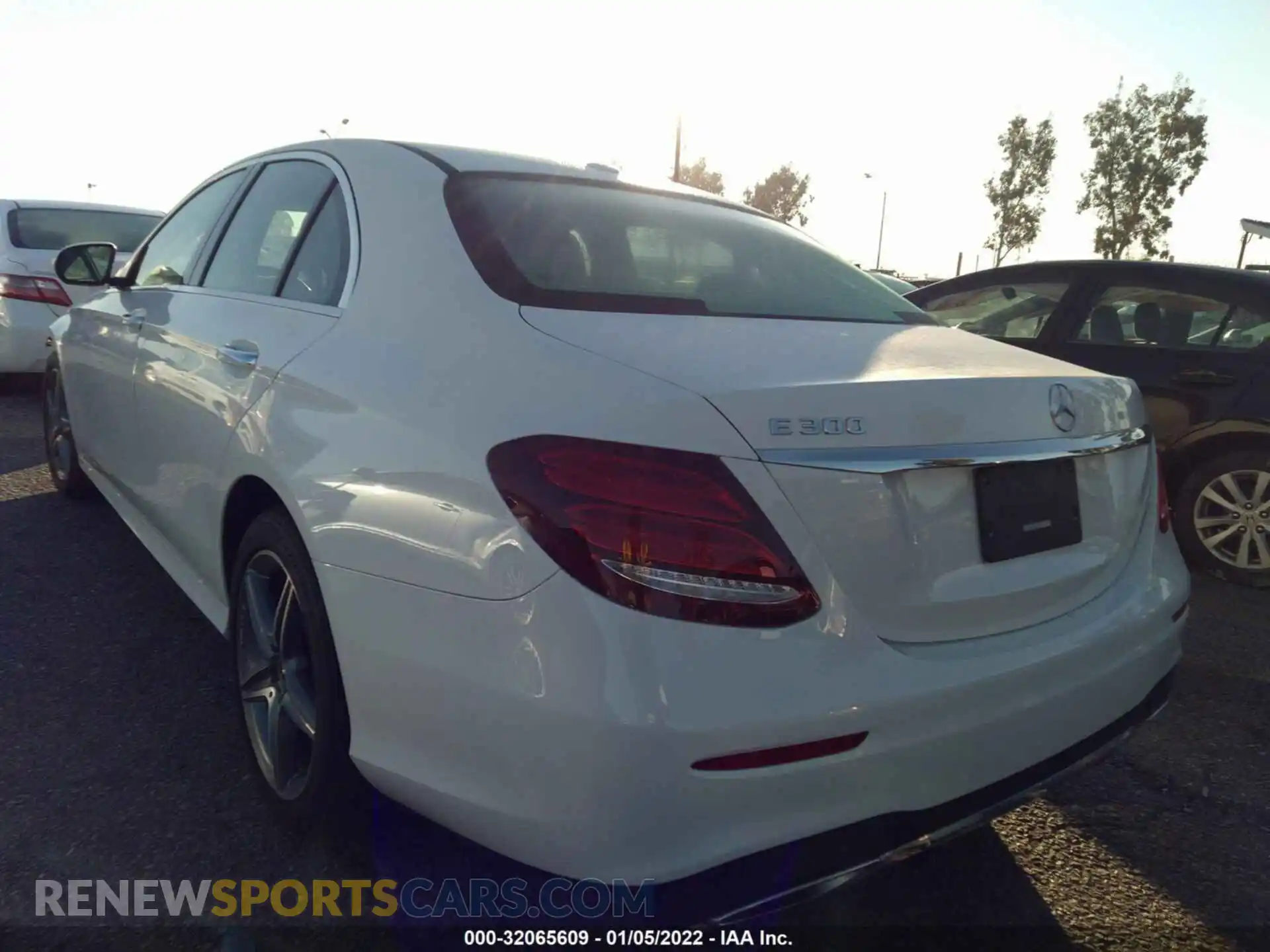 3 Photograph of a damaged car WDDZF4JB0KA518609 MERCEDES-BENZ E-CLASS 2019