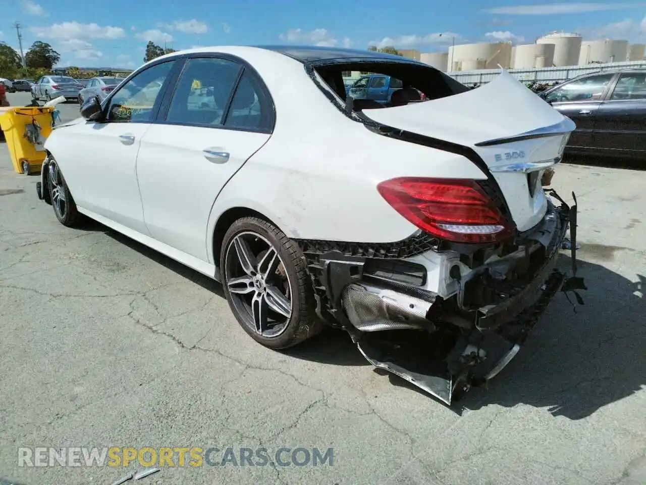 3 Photograph of a damaged car WDDZF4JB0KA551688 MERCEDES-BENZ E-CLASS 2019