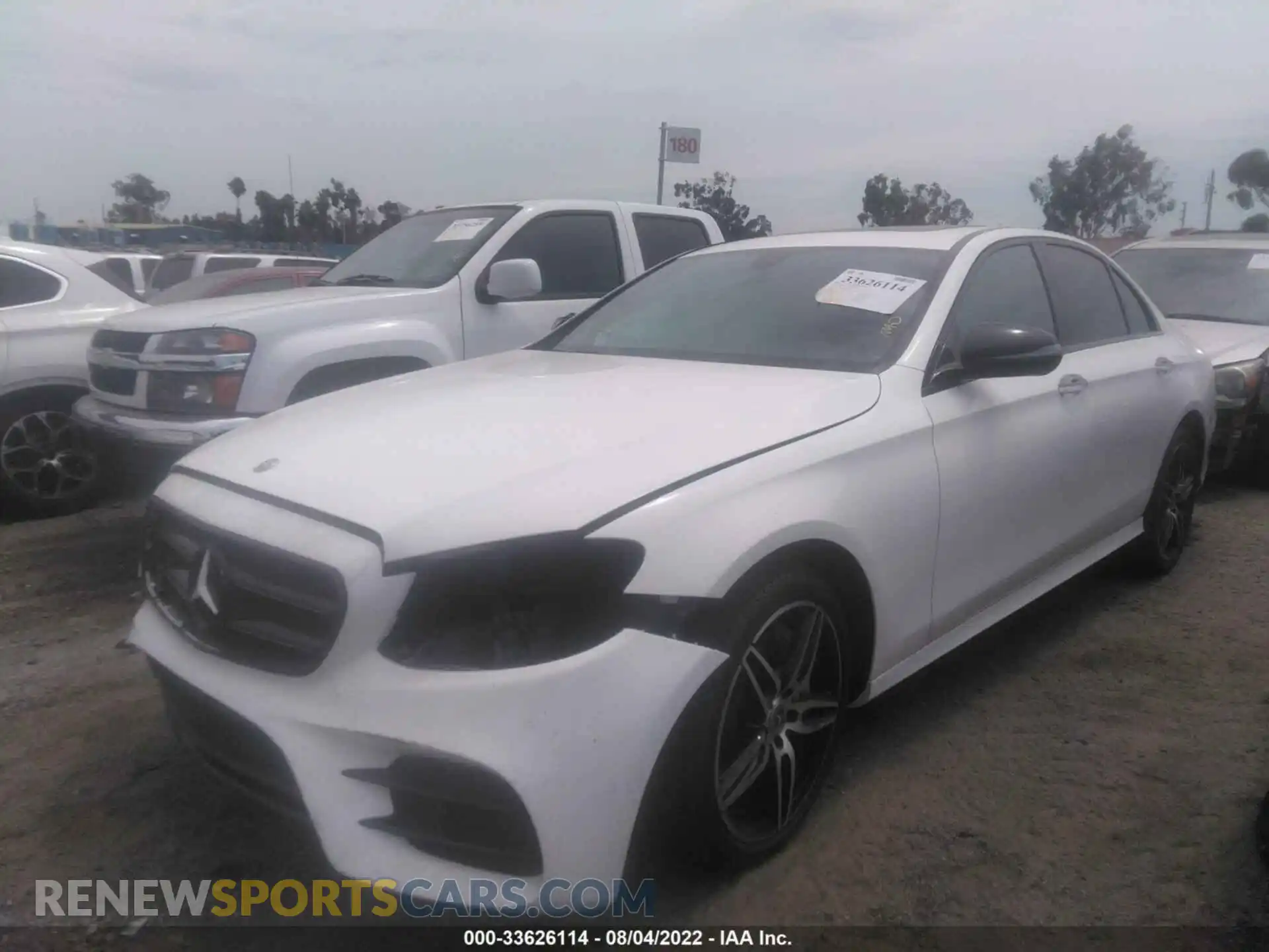 2 Photograph of a damaged car WDDZF4JB0KA561718 MERCEDES-BENZ E-CLASS 2019