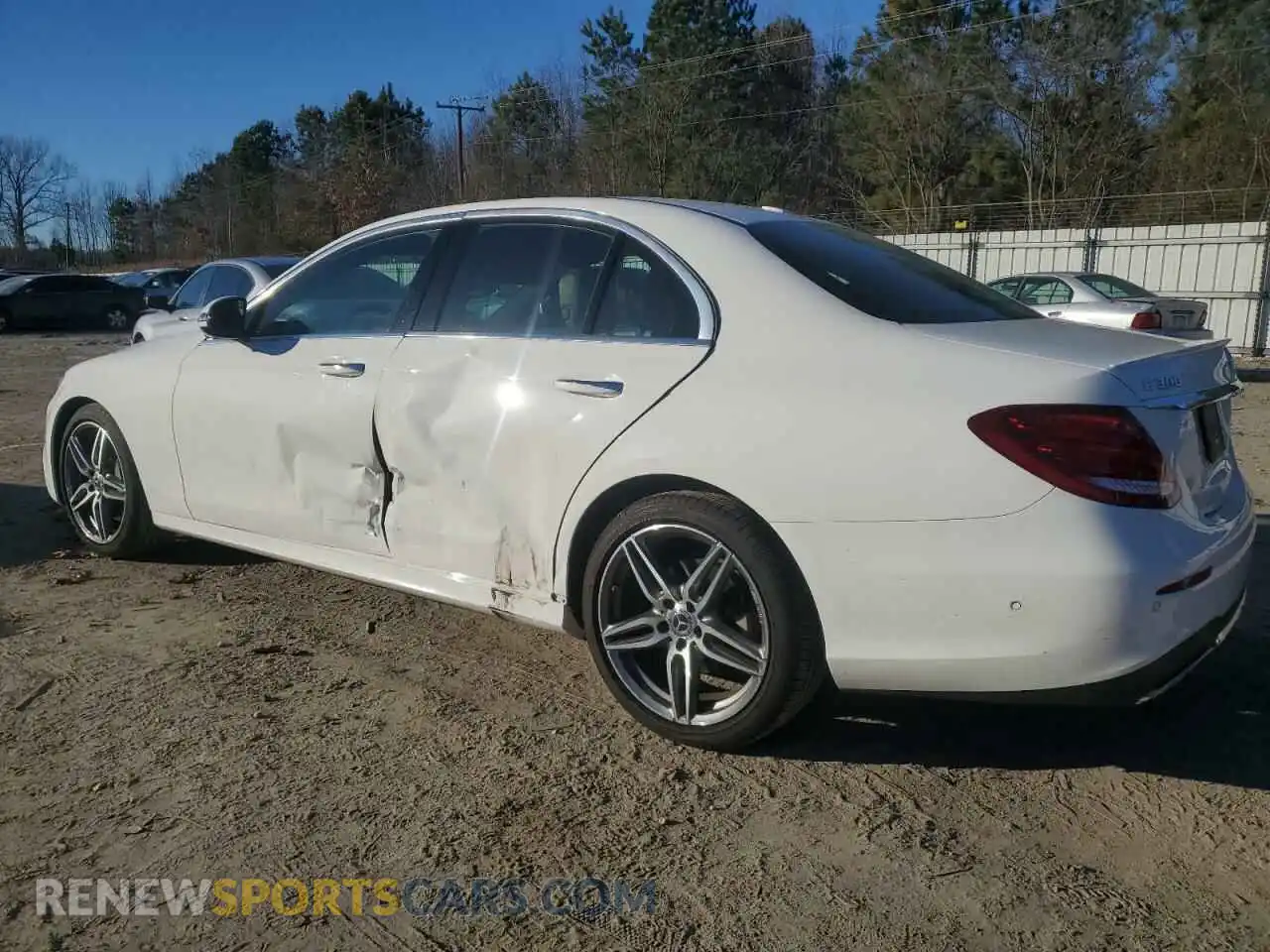 2 Photograph of a damaged car WDDZF4JB0KA566210 MERCEDES-BENZ E-CLASS 2019