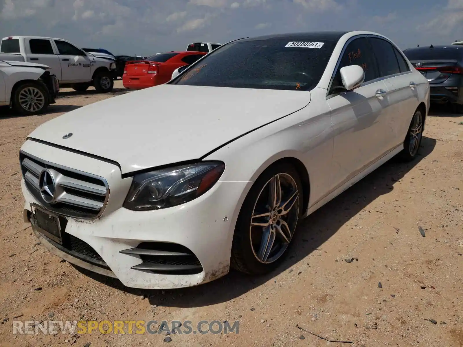 2 Photograph of a damaged car WDDZF4JB0KA595268 MERCEDES-BENZ E-CLASS 2019