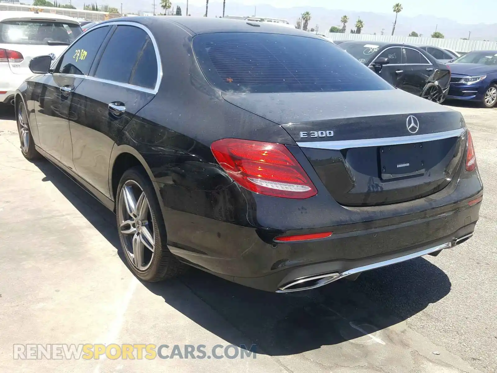 3 Photograph of a damaged car WDDZF4JB0KA679137 MERCEDES-BENZ E CLASS 2019