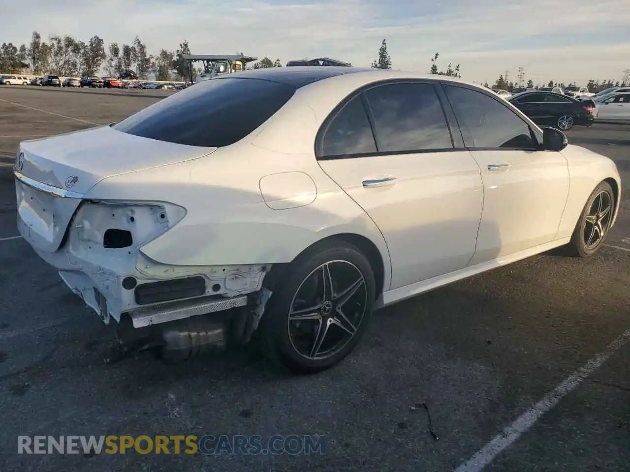 3 Photograph of a damaged car WDDZF4JB1KA515864 MERCEDES-BENZ E-CLASS 2019
