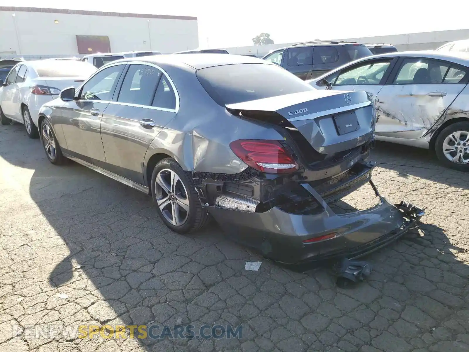 3 Photograph of a damaged car WDDZF4JB1KA553367 MERCEDES-BENZ E CLASS 2019