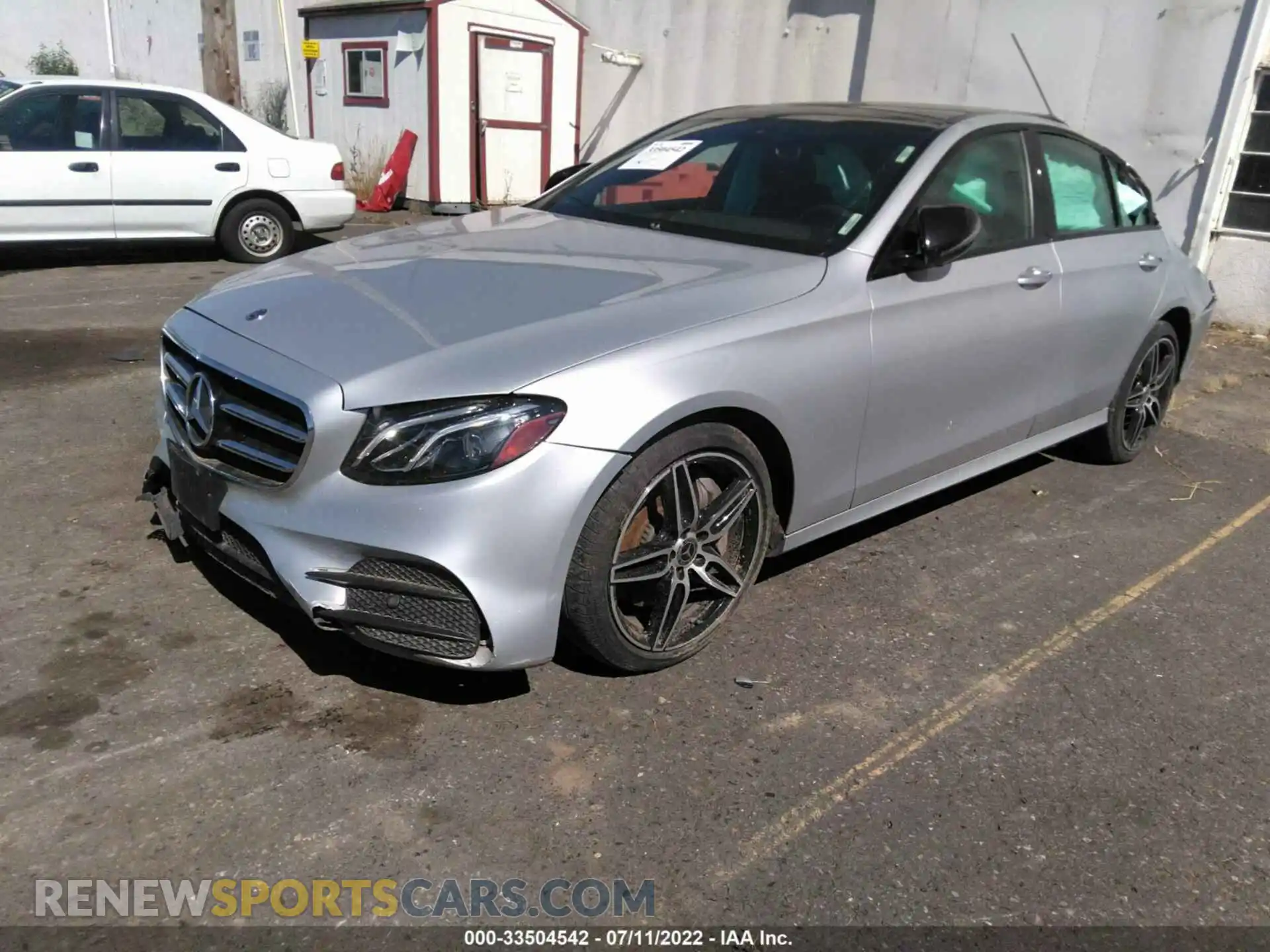 2 Photograph of a damaged car WDDZF4JB1KA628679 MERCEDES-BENZ E-CLASS 2019