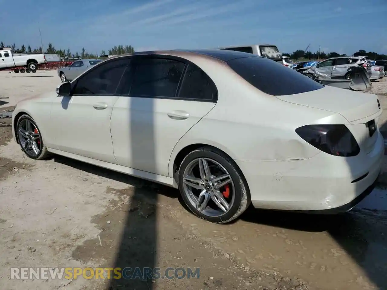 2 Photograph of a damaged car WDDZF4JB2KA516294 MERCEDES-BENZ E-CLASS 2019