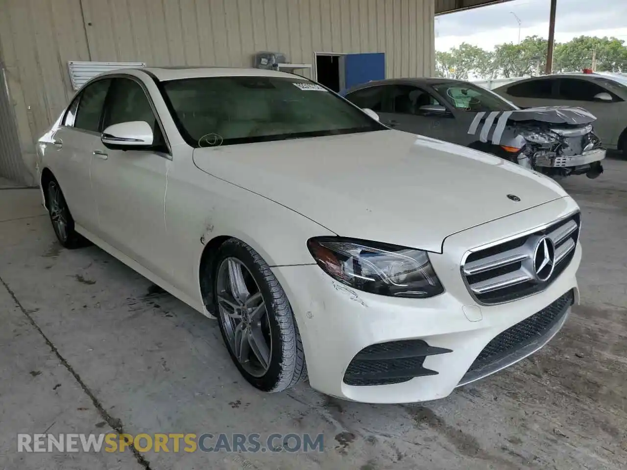 1 Photograph of a damaged car WDDZF4JB2KA525125 MERCEDES-BENZ E-CLASS 2019
