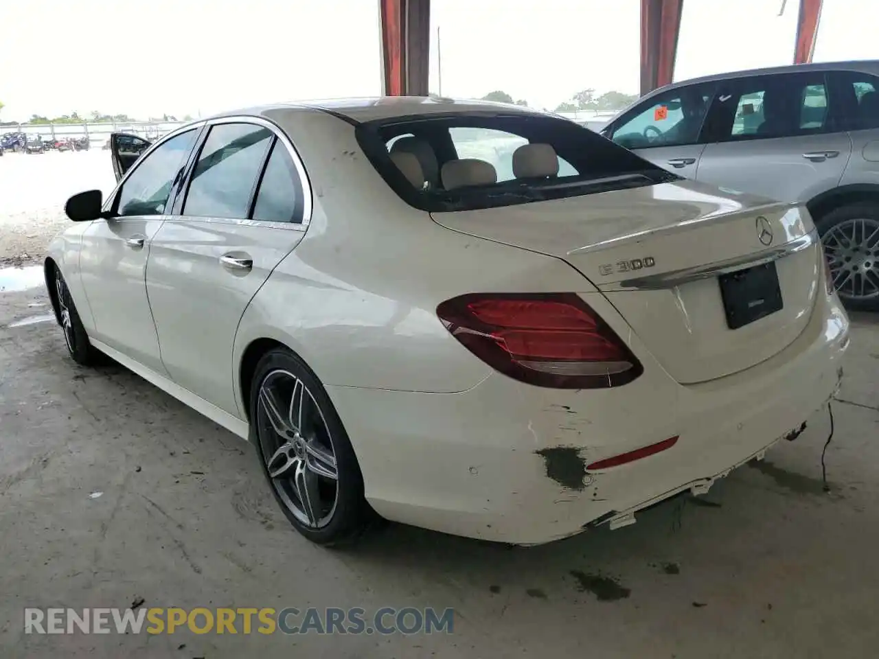 3 Photograph of a damaged car WDDZF4JB2KA525125 MERCEDES-BENZ E-CLASS 2019