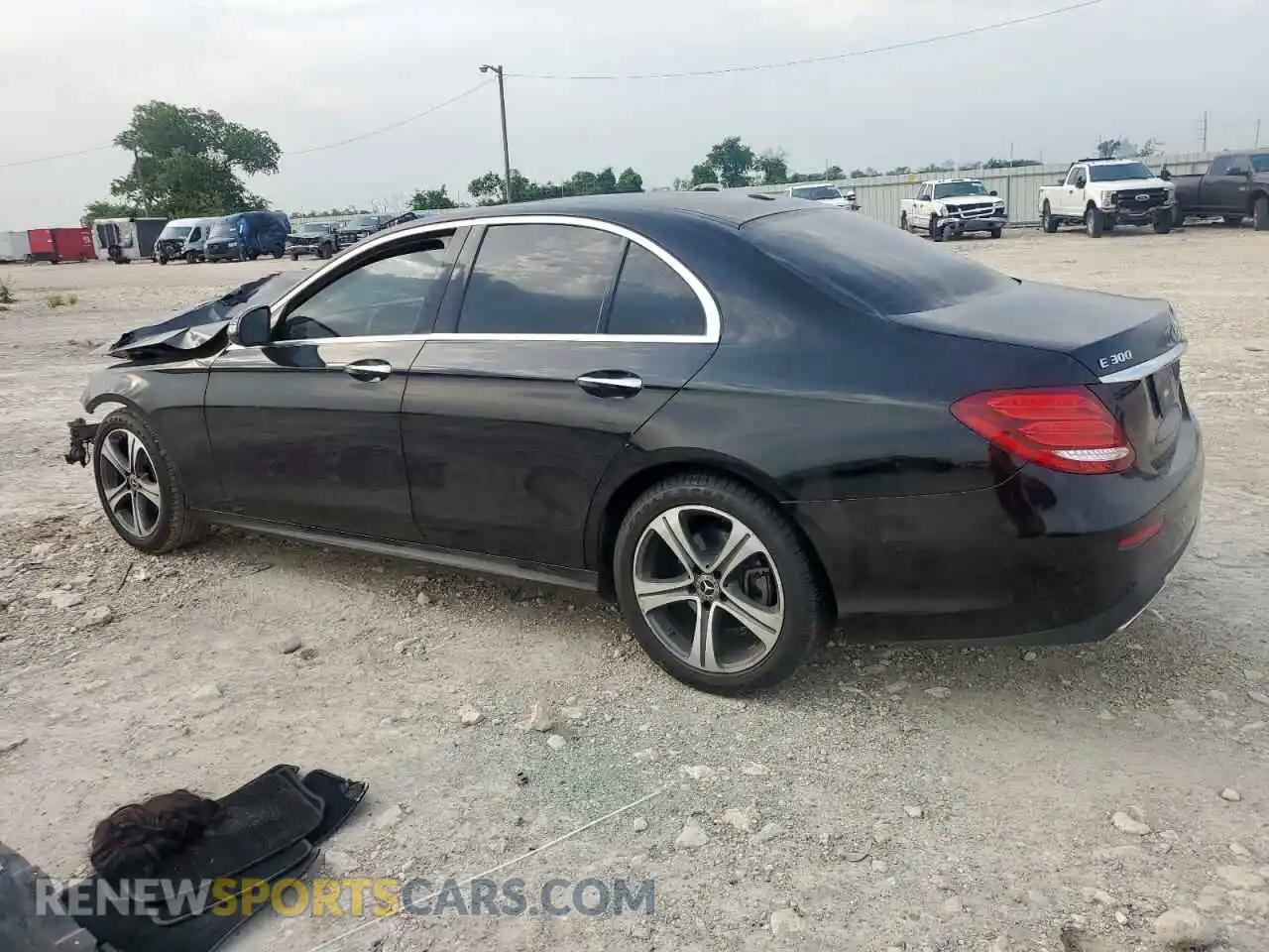 2 Photograph of a damaged car WDDZF4JB2KA618999 MERCEDES-BENZ E-CLASS 2019