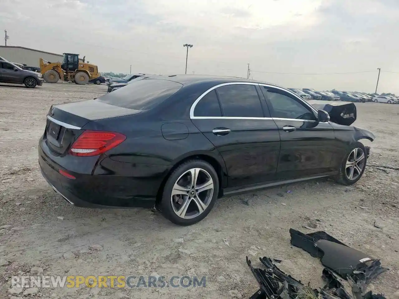 3 Photograph of a damaged car WDDZF4JB2KA618999 MERCEDES-BENZ E-CLASS 2019