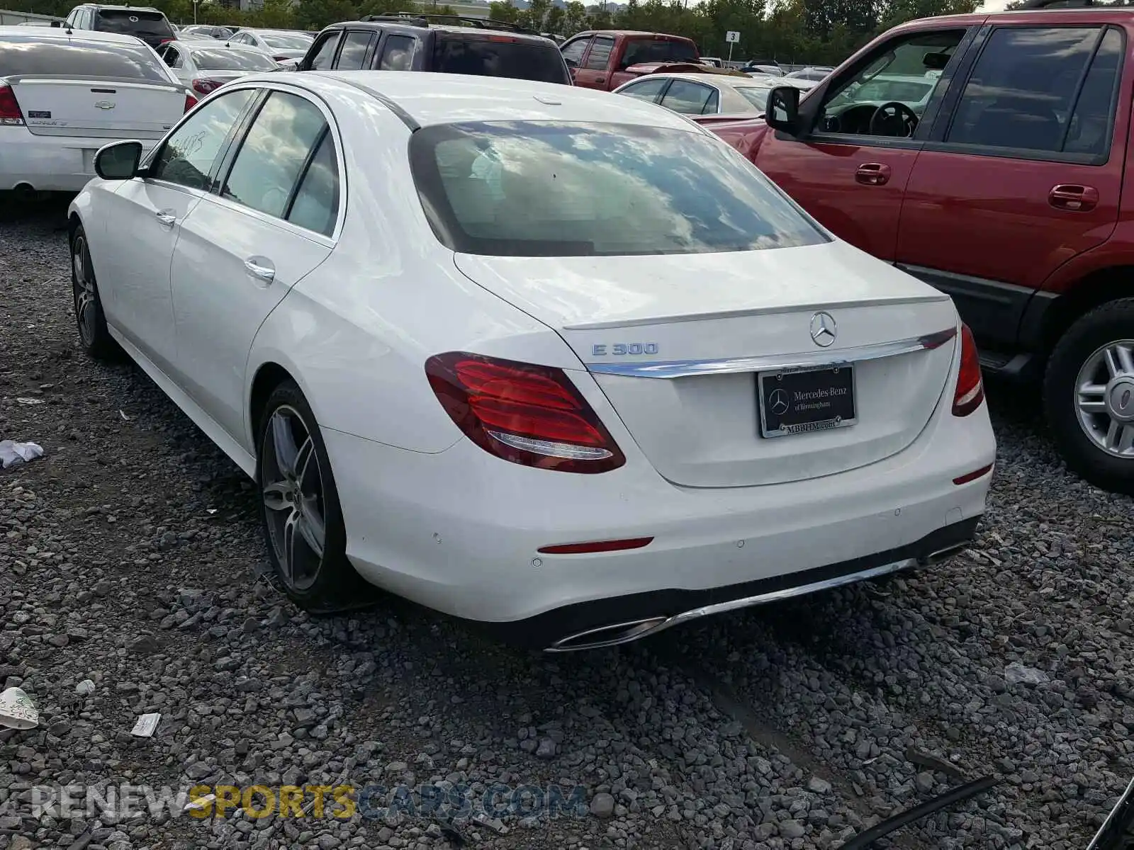 3 Photograph of a damaged car WDDZF4JB2KA623345 MERCEDES-BENZ E CLASS 2019