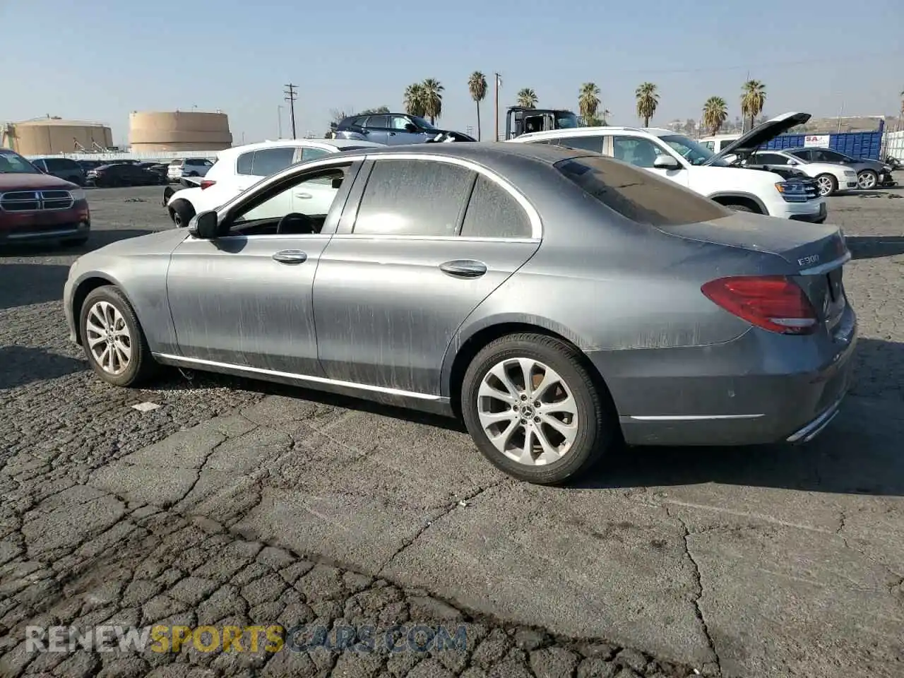 2 Photograph of a damaged car WDDZF4JB3KA517664 MERCEDES-BENZ E-CLASS 2019