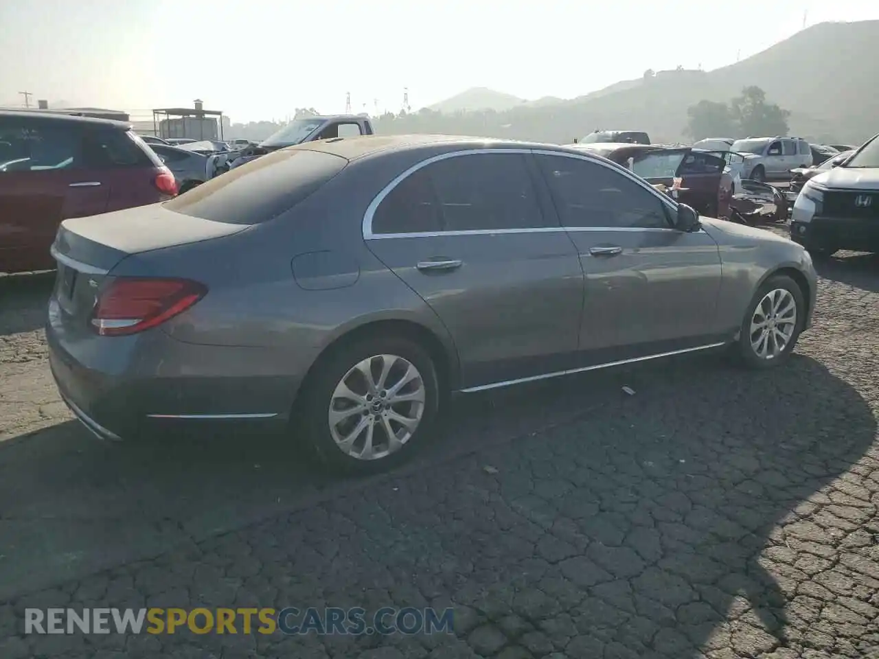 3 Photograph of a damaged car WDDZF4JB3KA517664 MERCEDES-BENZ E-CLASS 2019