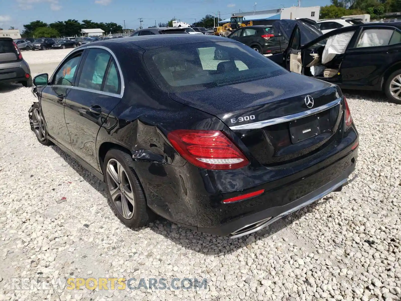 3 Photograph of a damaged car WDDZF4JB3KA575323 MERCEDES-BENZ E-CLASS 2019