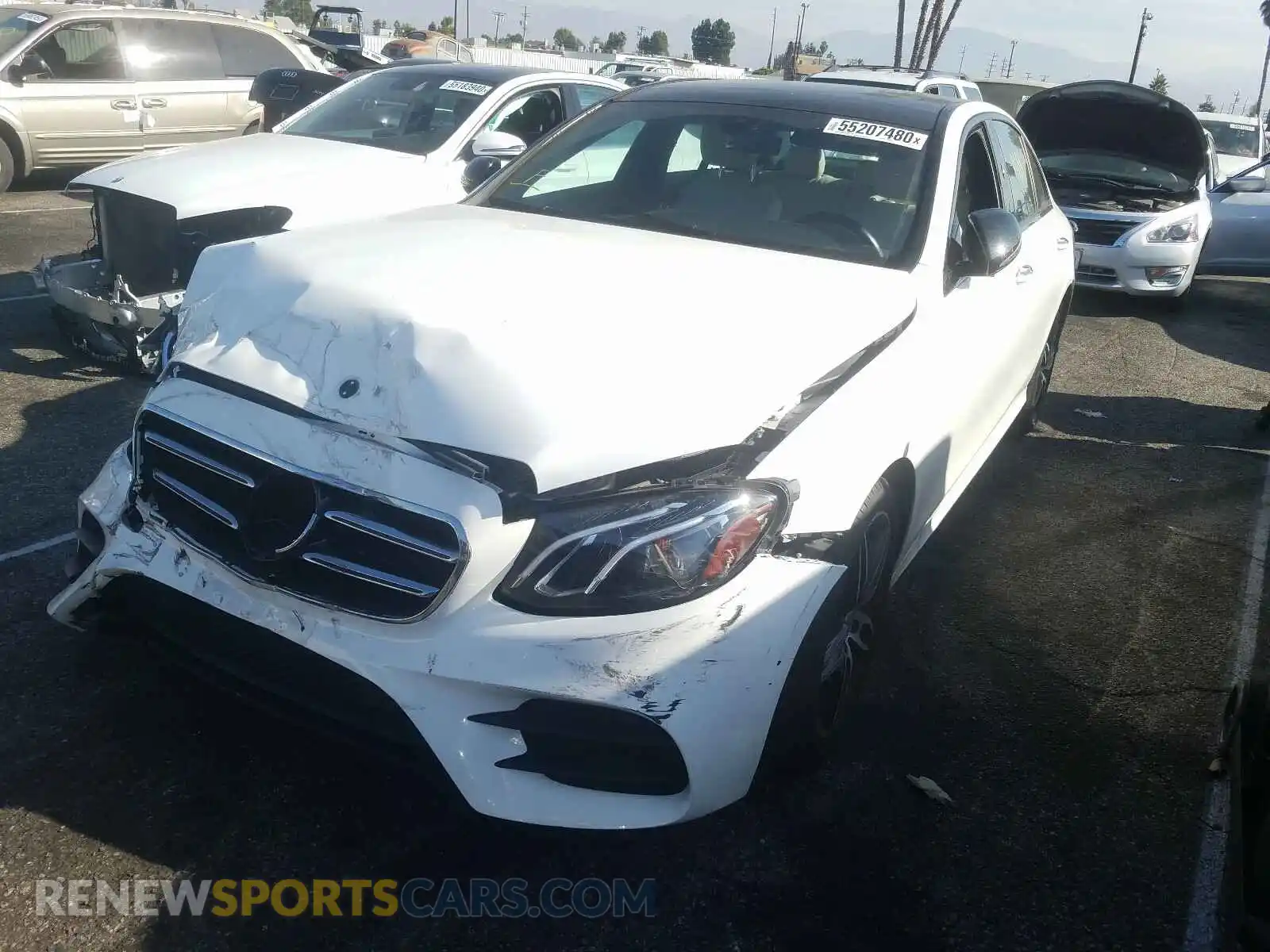 2 Photograph of a damaged car WDDZF4JB3KA618123 MERCEDES-BENZ E CLASS 2019