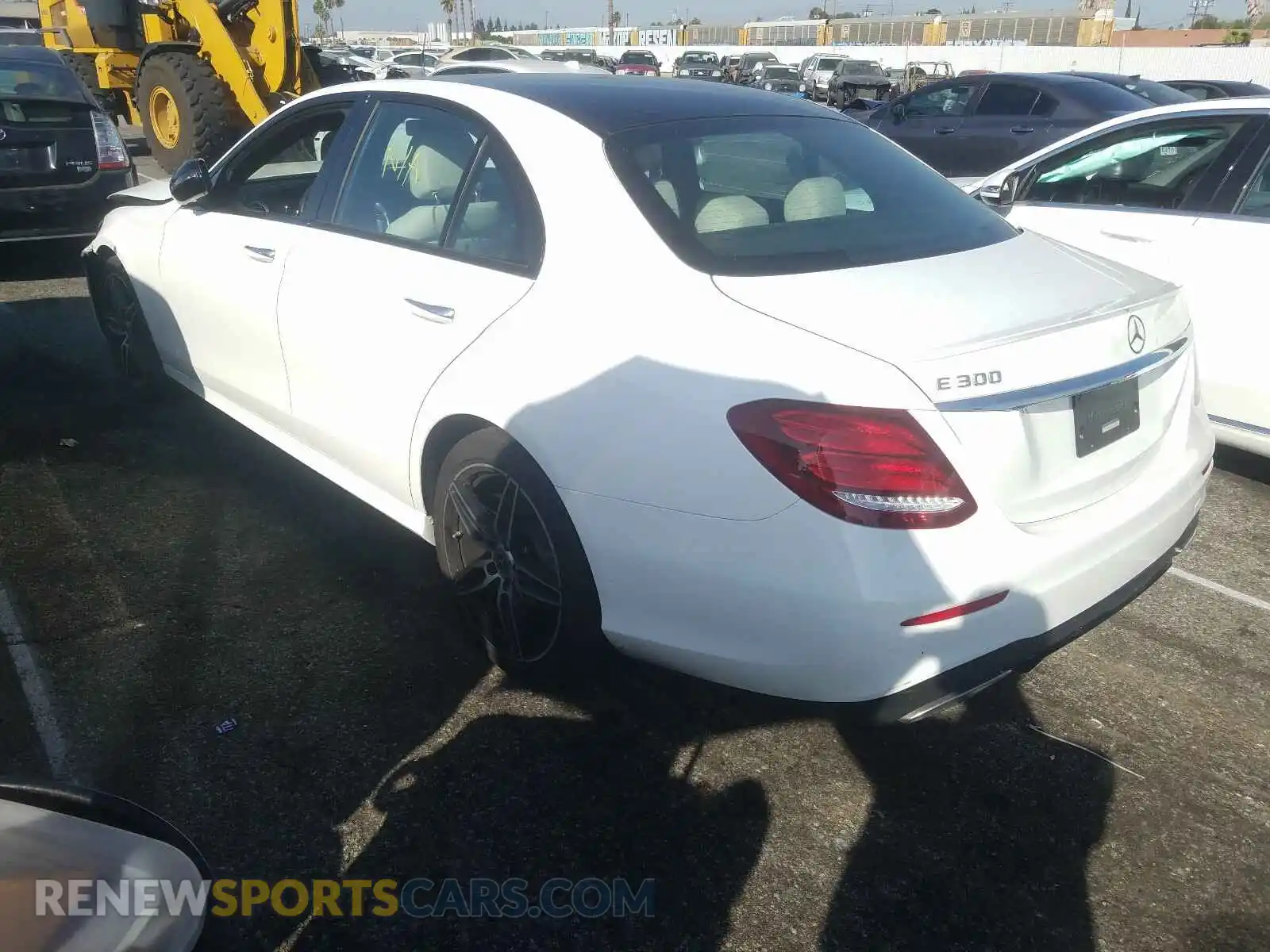 3 Photograph of a damaged car WDDZF4JB3KA618123 MERCEDES-BENZ E CLASS 2019