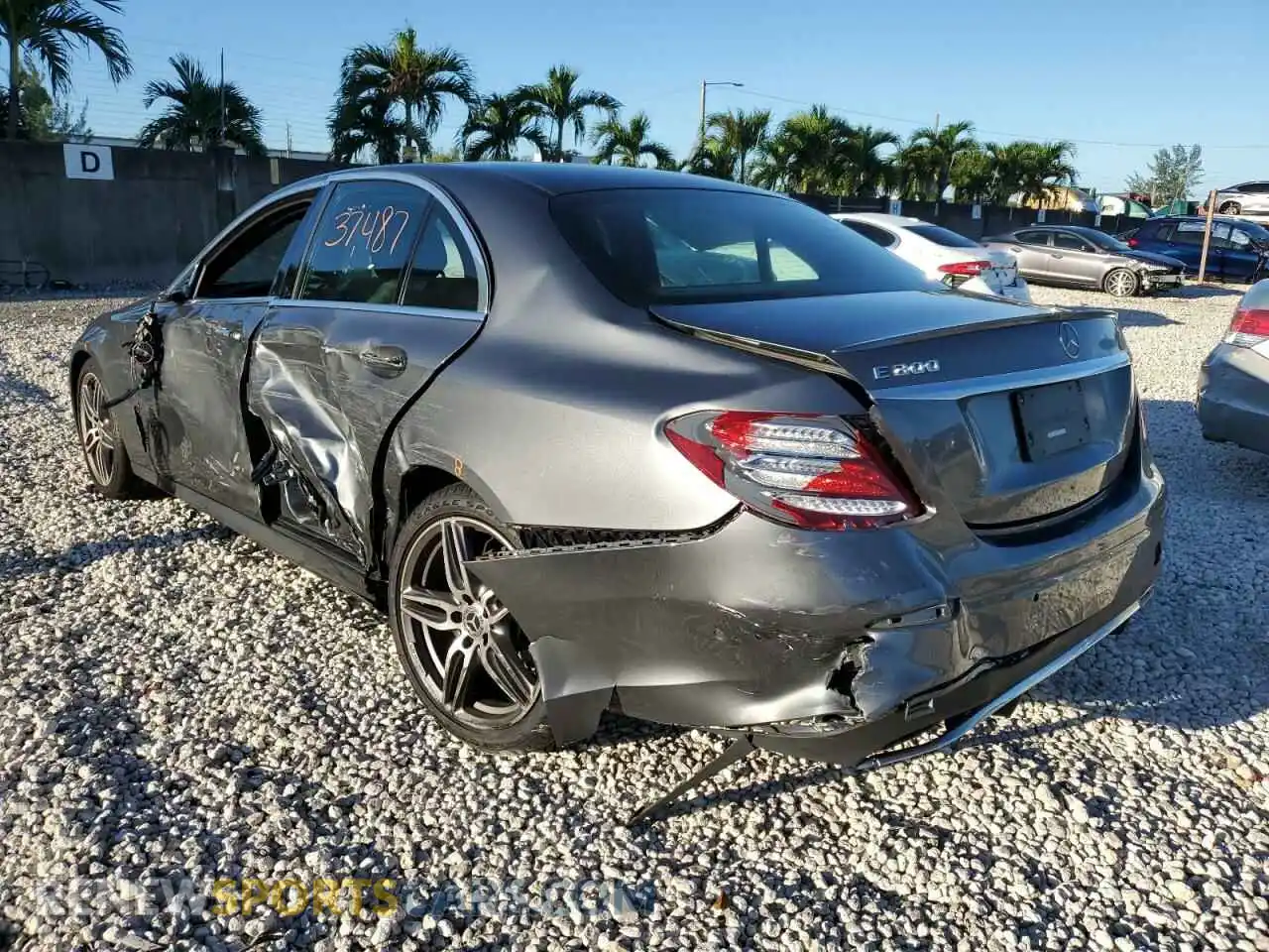 3 Photograph of a damaged car WDDZF4JB3KA666723 MERCEDES-BENZ E-CLASS 2019