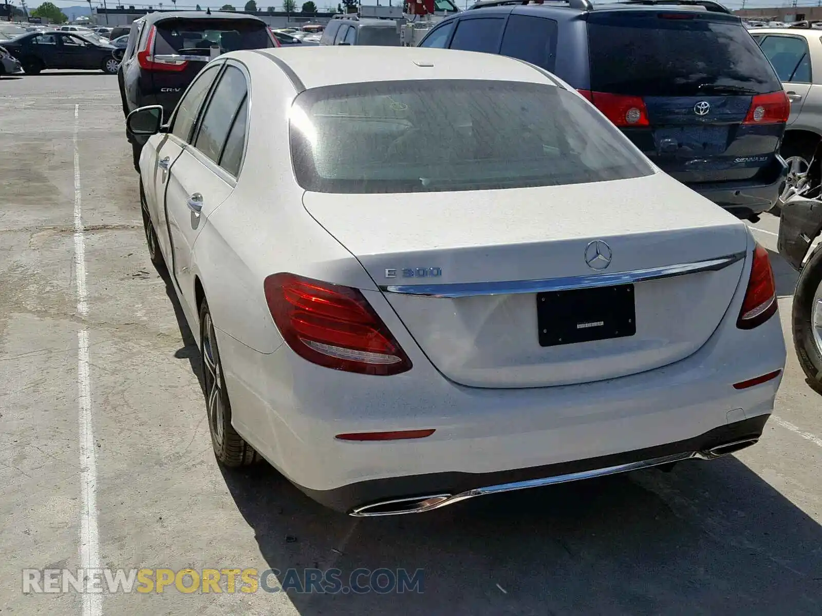 3 Photograph of a damaged car WDDZF4JB4KA510593 MERCEDES-BENZ E CLASS 2019