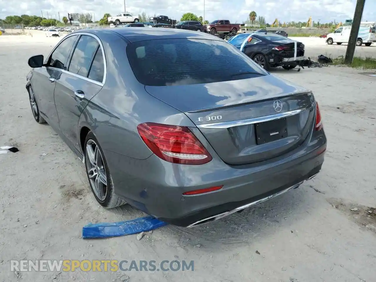 3 Photograph of a damaged car WDDZF4JB4KA512571 MERCEDES-BENZ E-CLASS 2019