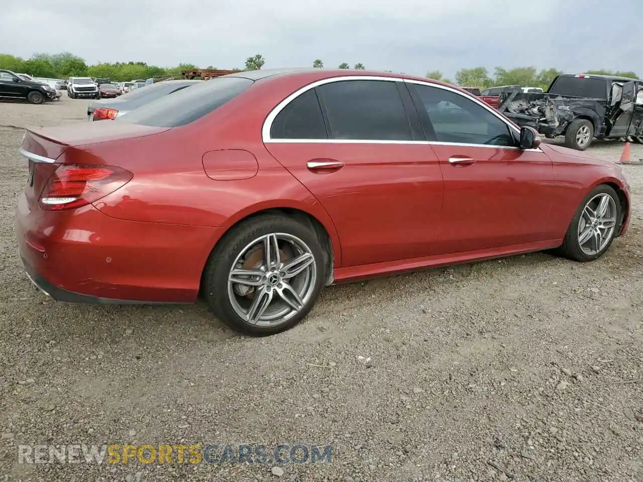 3 Photograph of a damaged car WDDZF4JB4KA518483 MERCEDES-BENZ E-CLASS 2019