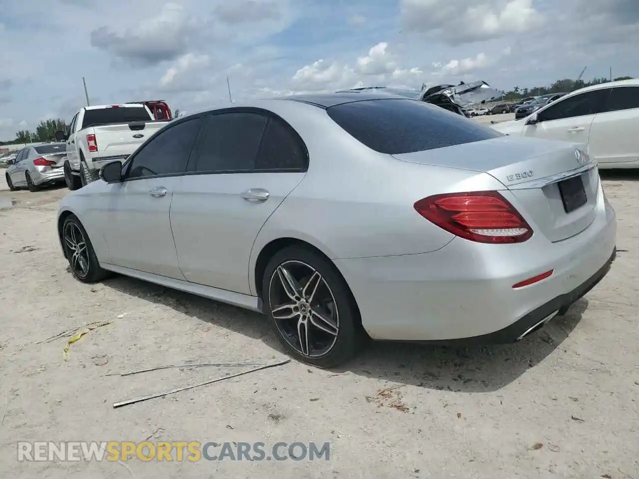2 Photograph of a damaged car WDDZF4JB4KA527815 MERCEDES-BENZ E-CLASS 2019