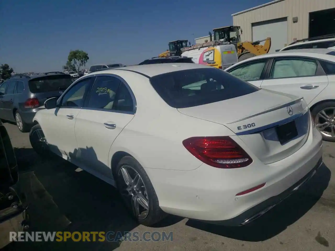 3 Photograph of a damaged car WDDZF4JB4KA561429 MERCEDES-BENZ E-CLASS 2019