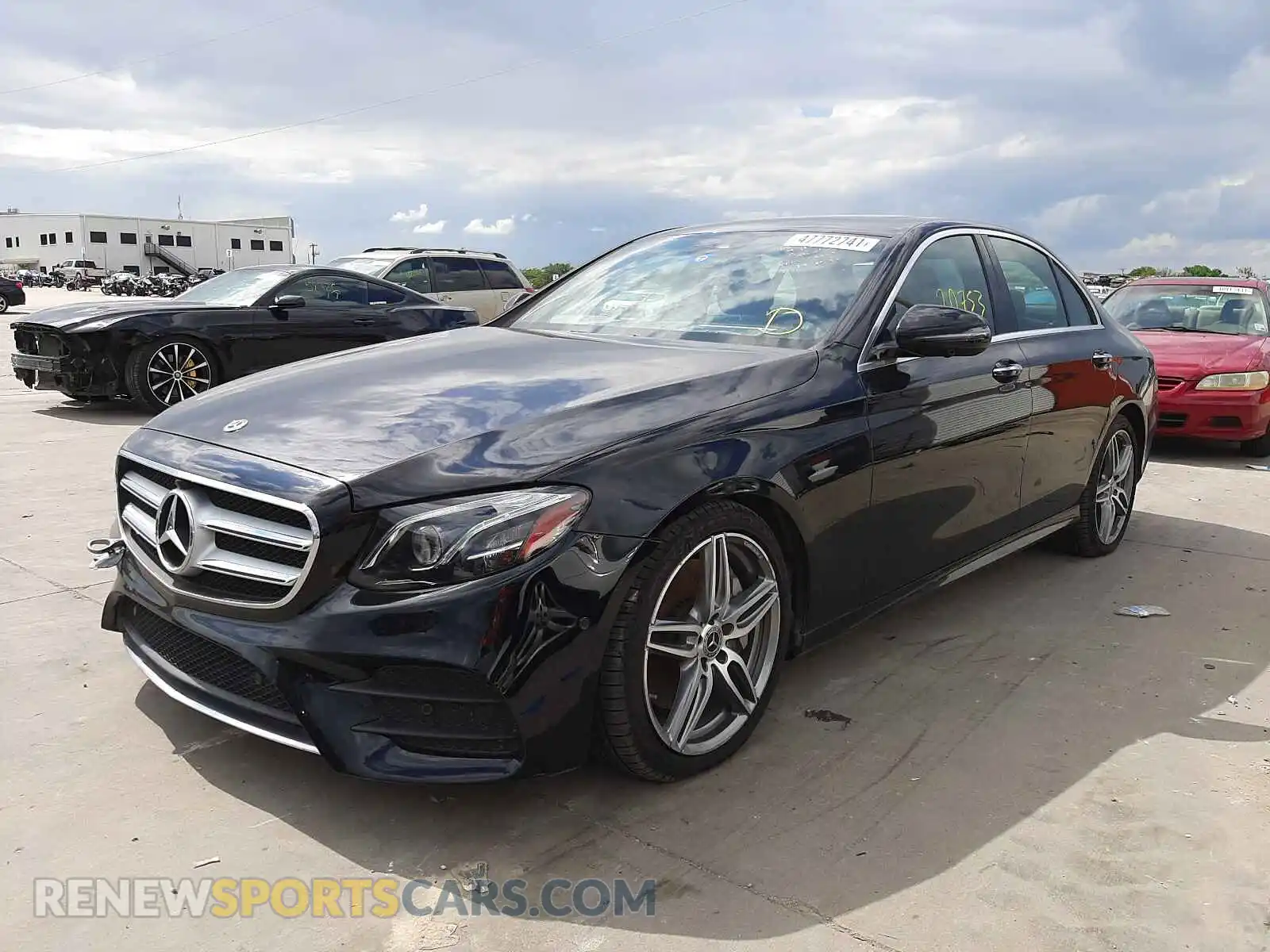 2 Photograph of a damaged car WDDZF4JB4KA601590 MERCEDES-BENZ E-CLASS 2019