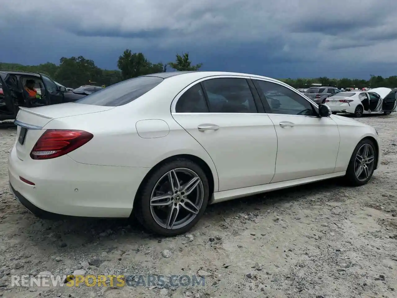 3 Photograph of a damaged car WDDZF4JB4KA663166 MERCEDES-BENZ E-CLASS 2019
