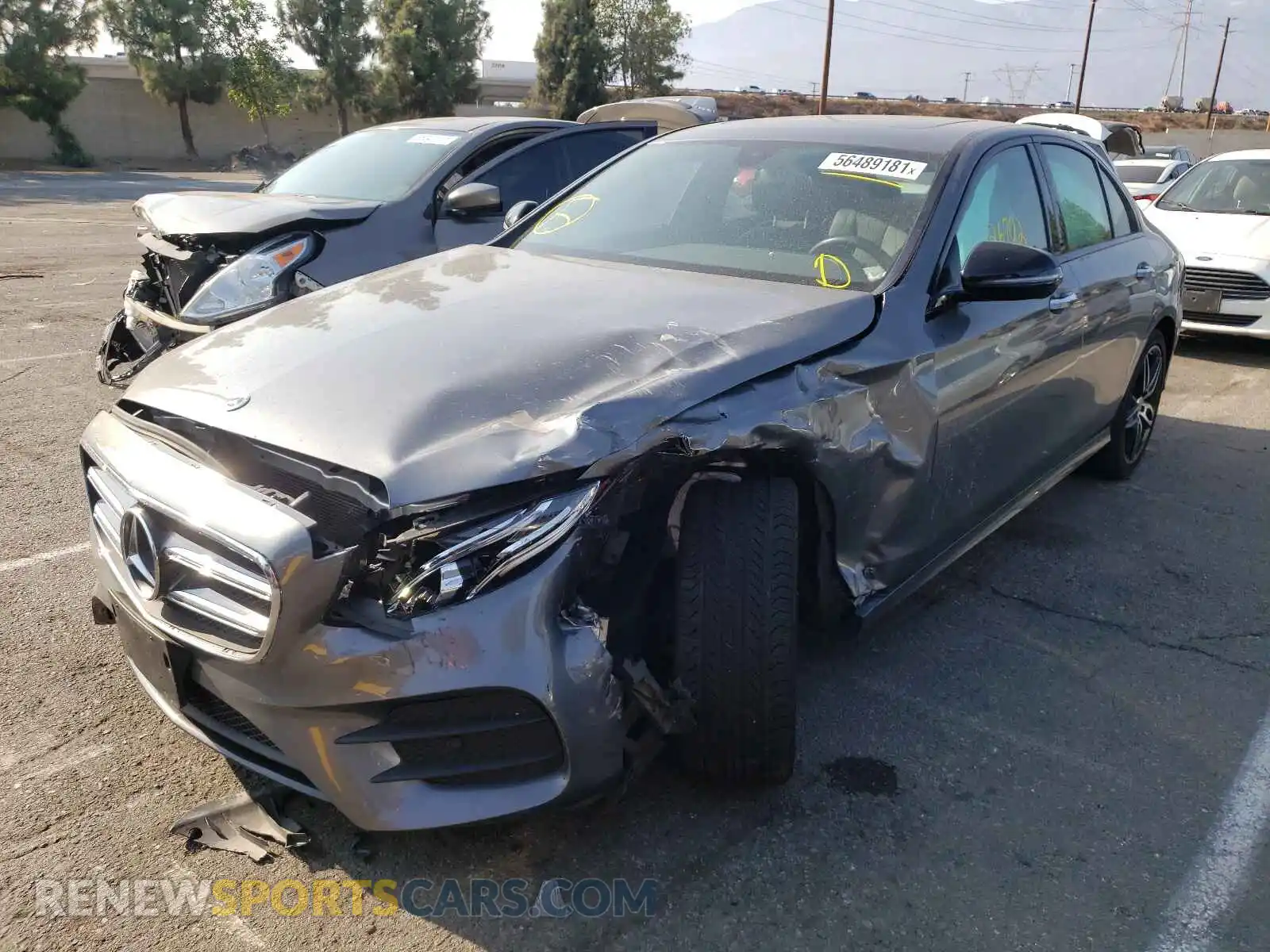 2 Photograph of a damaged car WDDZF4JB5KA680462 MERCEDES-BENZ E-CLASS 2019
