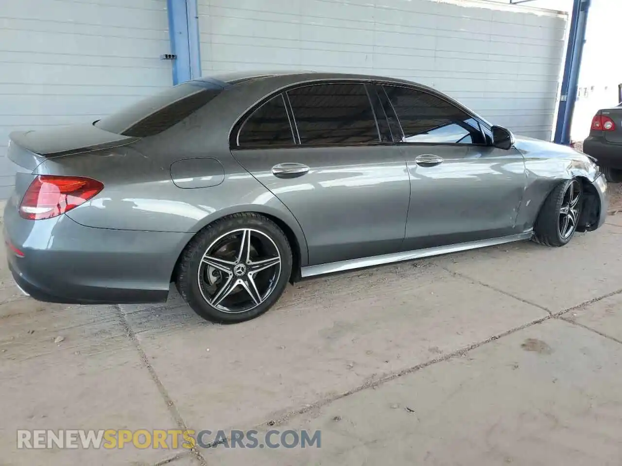 3 Photograph of a damaged car WDDZF4JB6KA524348 MERCEDES-BENZ E-CLASS 2019