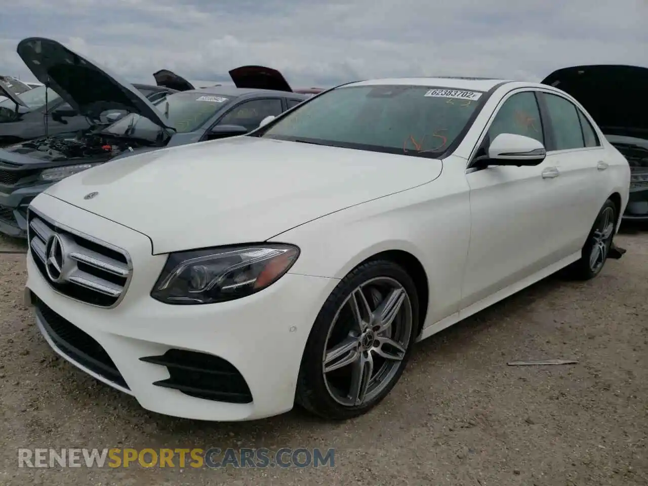 2 Photograph of a damaged car WDDZF4JB6KA669602 MERCEDES-BENZ E-CLASS 2019