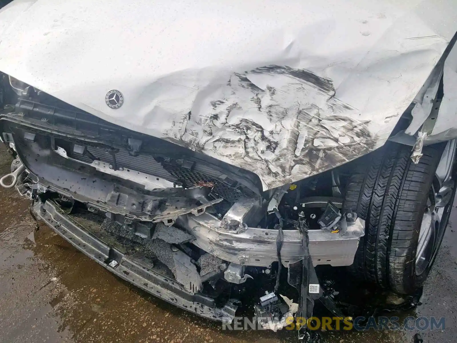 9 Photograph of a damaged car WDDZF4JB7KA562901 MERCEDES-BENZ E CLASS 2019