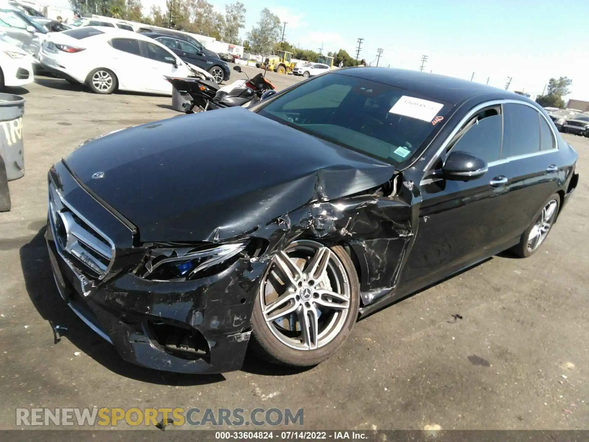 2 Photograph of a damaged car WDDZF4JB7KA589046 MERCEDES-BENZ E-CLASS 2019