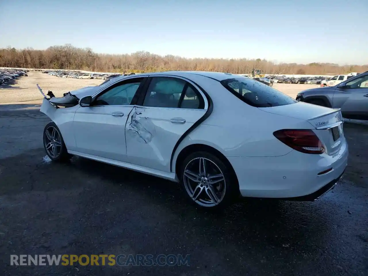 2 Photograph of a damaged car WDDZF4JB8KA497945 MERCEDES-BENZ E-CLASS 2019