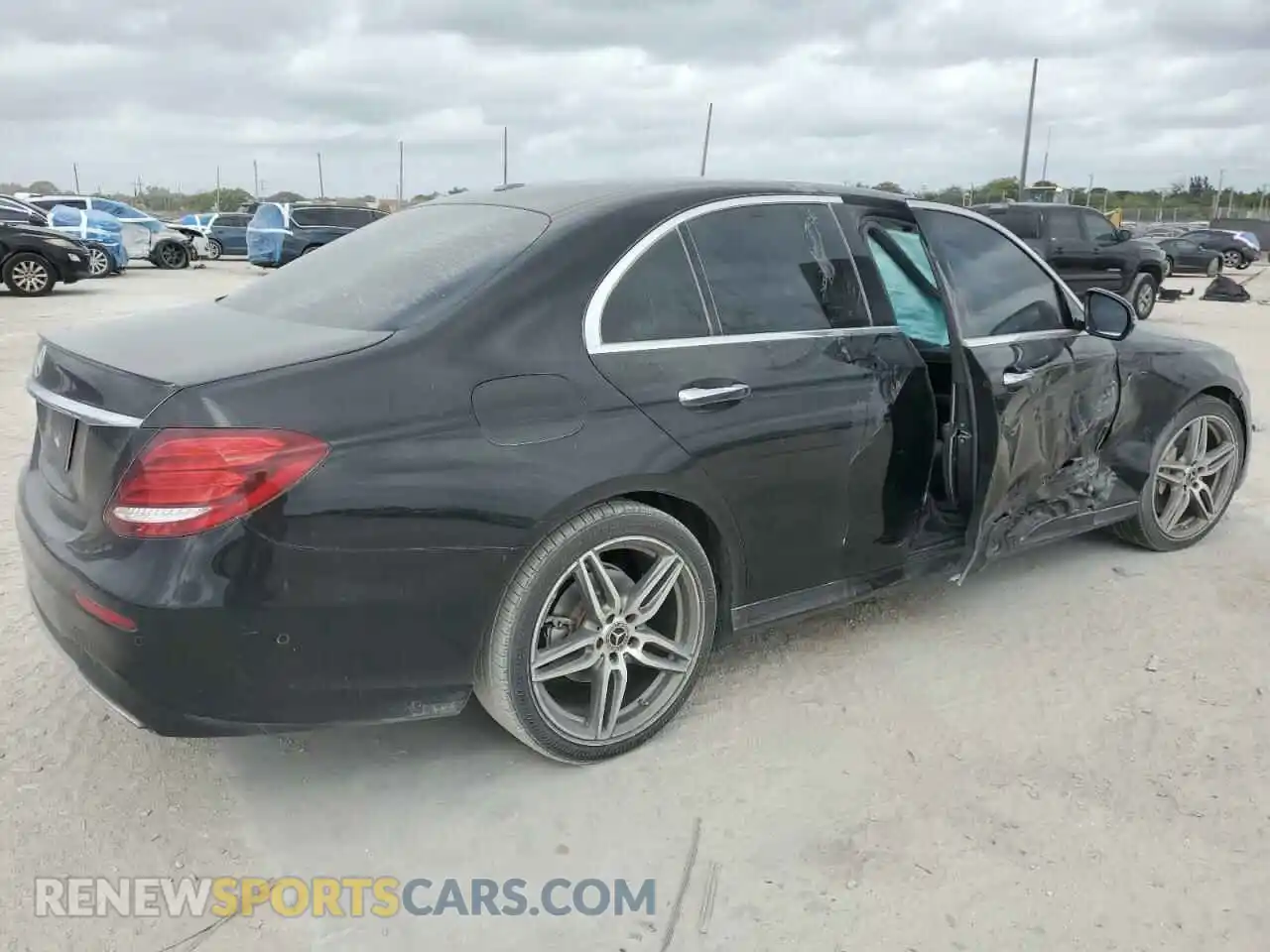 3 Photograph of a damaged car WDDZF4JB8KA515070 MERCEDES-BENZ E-CLASS 2019
